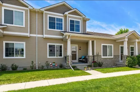 1276 SE Williams Ct, Waukee, IA 50263