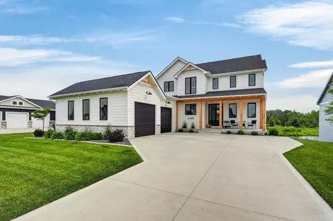 3671 N Callison Ave, Cumming, IA 50061
