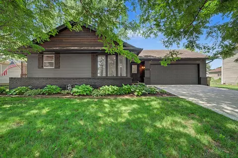 412 25th Ave SW, Altoona, IA 50009