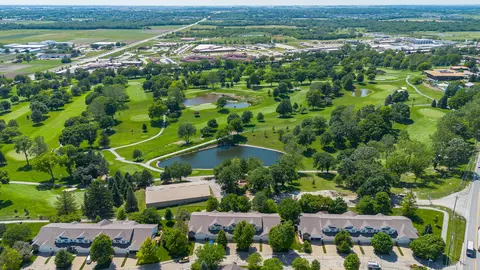 7216 Espanade St, Johnston, IA 50131