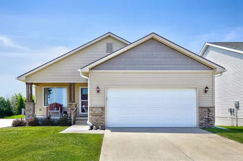 13000 Iltis Dr, Urbandale, IA 50323