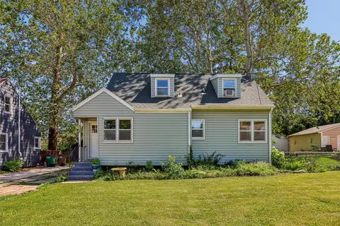 508 Valhigh Rd, West Des Moines, IA 50265
