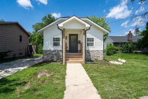2810 Easton Blvd, Des Moines, IA 50317
