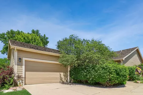 8026 Echo Dr, Norwalk, IA 50211