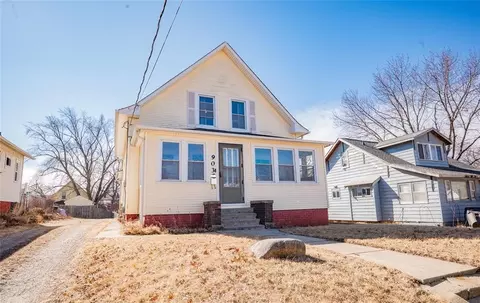 903 Morton Ave, Des Moines, IA 50316