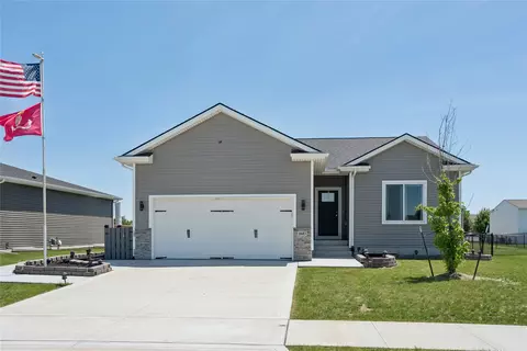 1603 E Franklin Ave, Indianola, IA 50125