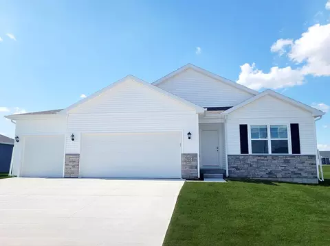 10270 NW 68th Ave, Johnston, IA 50131