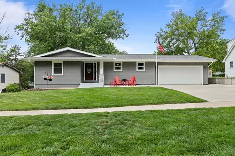 507 N J St, Indianola, IA 50125
