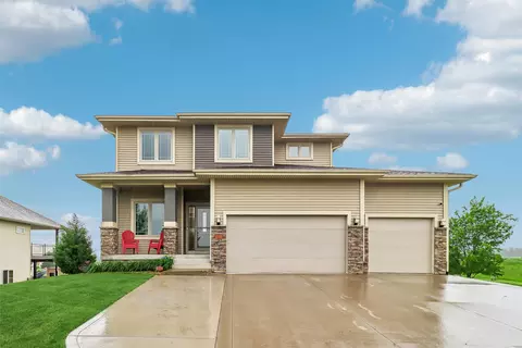 12370 NW 111th Ave, Granger, IA 50109