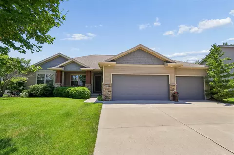 16110 Wilden Dr, Urbandale, IA 50323