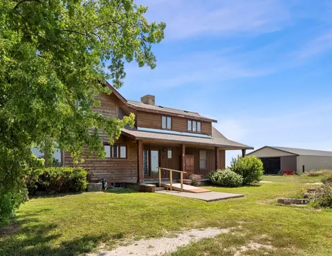Exterior - 34697 Beechnut Rd, Carson, IA 51525 photo 2 of 4