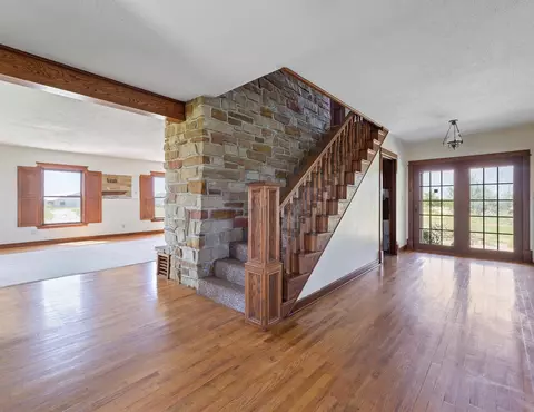Entry Way - 34697 Beechnut Rd, Carson, IA 51525 photo 4 of 5