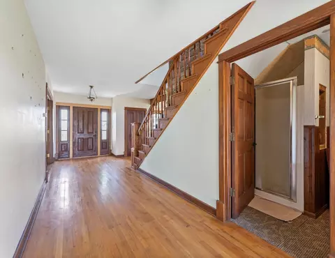 Entry Way - 34697 Beechnut Rd, Carson, IA 51525 photo 2 of 5
