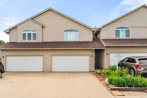 723 Kitterman Cir, Norwalk, IA 50211