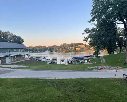 164 Whippoorwill Rd, Montezuma, IA 50171