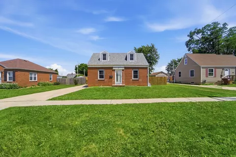 306 S 14th Ave, Marshalltown, IA 50158