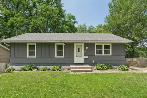 2824 SE 10th St, Des Moines, IA 50315