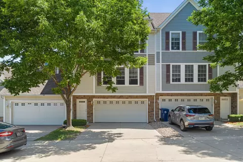 4305 154th St, Urbandale, IA 50323