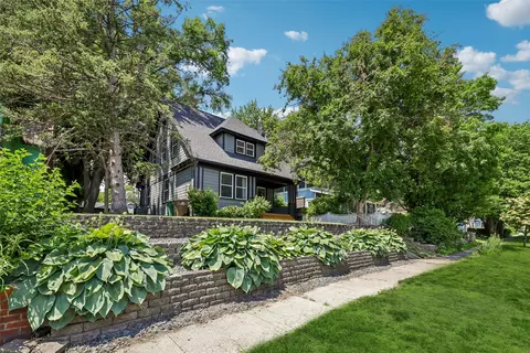 524 6th St, West Des Moines, IA 50265