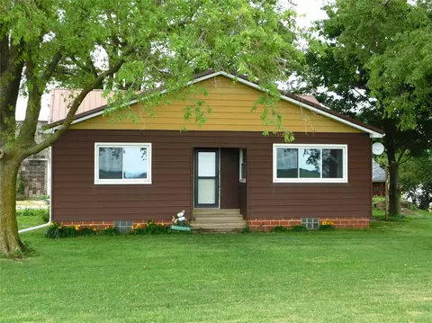 929 320th St, Woodward, IA 50276