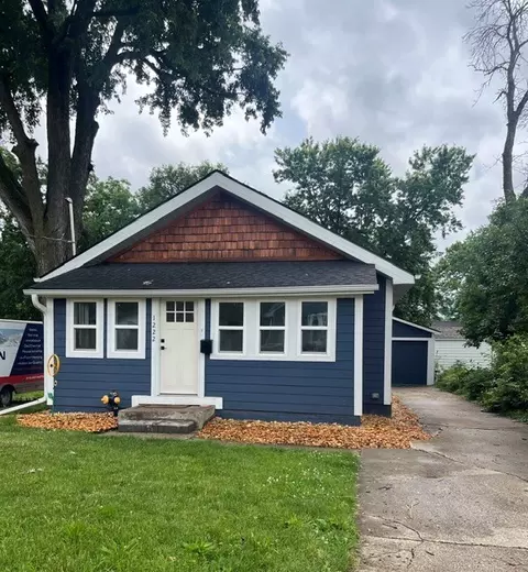 1222 West St, Des Moines, IA 50315
