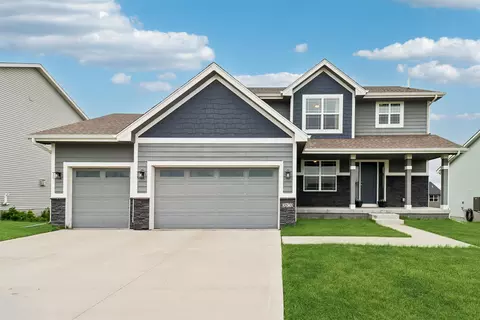 3510 NW Reinhart Dr, Ankeny, IA 50023