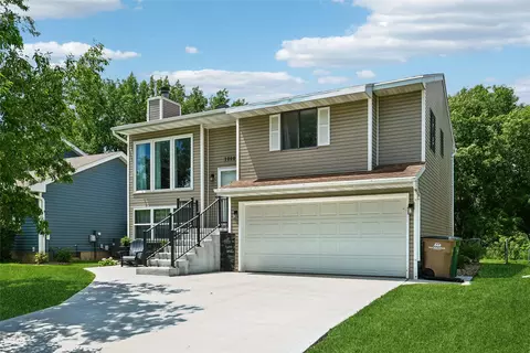 1000 9th Ave NW, Altoona, IA 50009