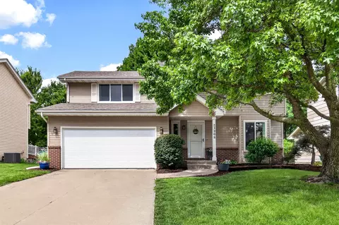 1208 63rd St, West Des Moines, IA 50266