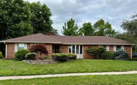 1448 N 6th Ave E, Newton, IA 50208