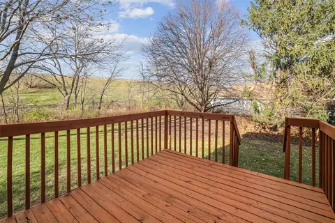 1070 50th St #12A, West Des Moines, IA 50266