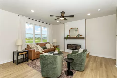 1357 Meadow Rose Pl, Waukee, IA 50263