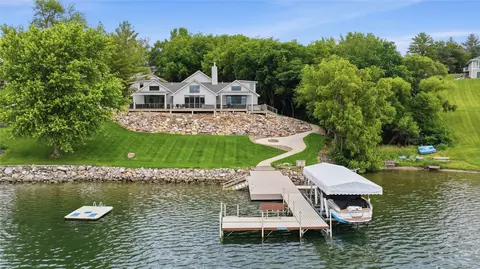 5220 Panorama Pt, Panora, IA 50216