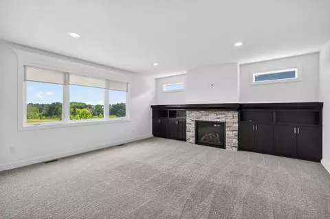 3667 NW 165th St, Clive, IA 50325