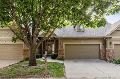 550 Legacy Ct #49, Norwalk, IA 50211