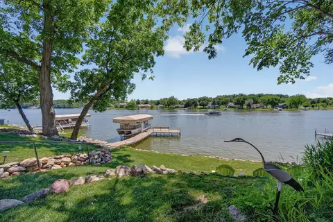 4301 Hickory Pt, Panora, IA 50216
