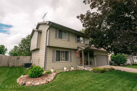 2210 Merle Huff Ave, Norwalk, IA 50211