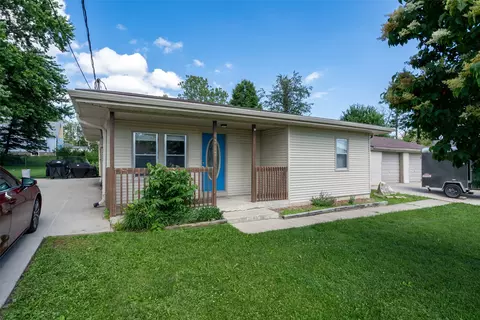 2327 E 37 Ct, Des Moines, IA 50317