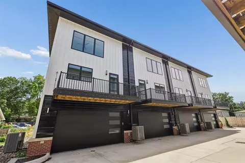 4840 Ingersoll Ave, Des Moines, IA 50312