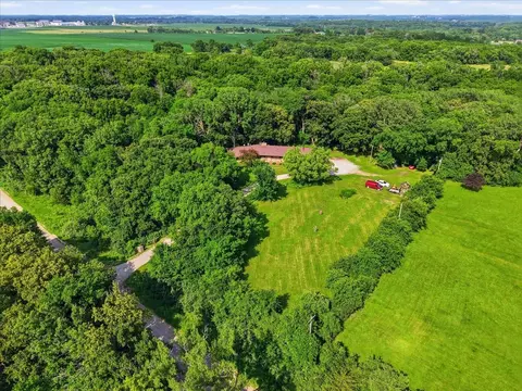 2480 Inkpaduta Ave, Webster City, IA 50595