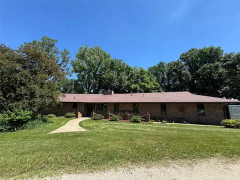 2480 Inkpaduta Ave, Webster City, IA 50595