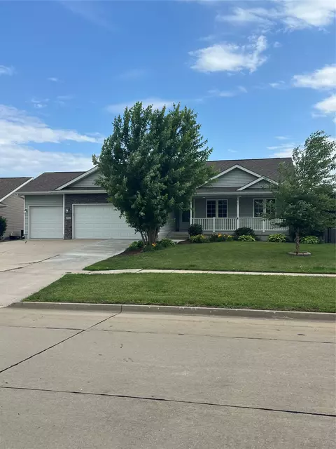 2411 NW Ashland Pkwy, Ankeny, IA 50023