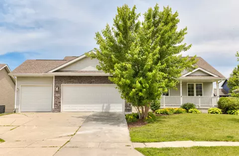 2411 NW Ashland Pkwy, Ankeny, IA 50023