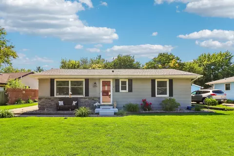 1214 NW Applewood St, Ankeny, IA 50023