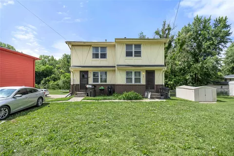 707 E 715 E Mckinley Ave, Des Moines, IA 50315