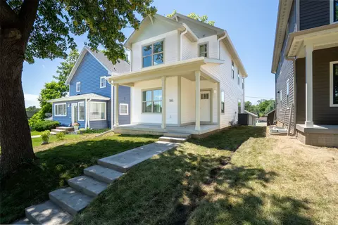 962 26th St, Des Moines, IA 50312