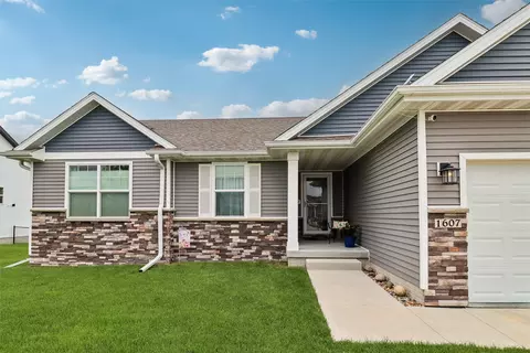 Exterior - 1607 NE 2nd St, Stuart, IA 50250 photo 3 of 6