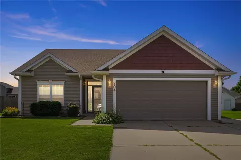 804 SE Dovetail Rd, Grimes, IA 50111