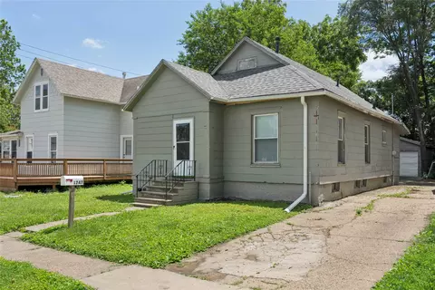 1747 Capitol Ave, Des Moines, IA 50316