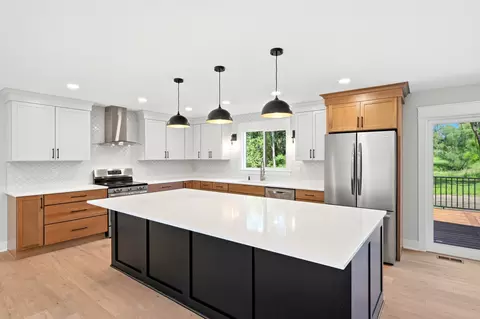 33944 Overton Cir, Adel, IA 50003