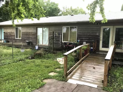 609 S Wall St, Colfax, IA 50054